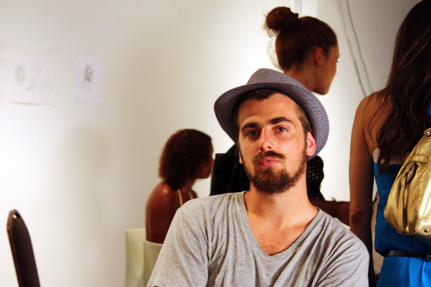 happening002_slide18